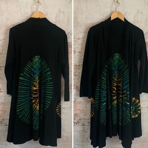 Black Open Front Cardigan with Green Tie-Dye Sunburst